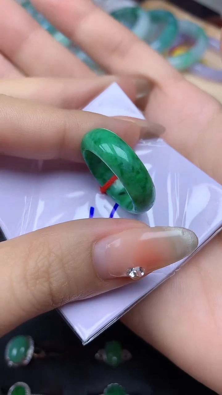 【闪购商品】翡翠戒指未镶嵌戒指