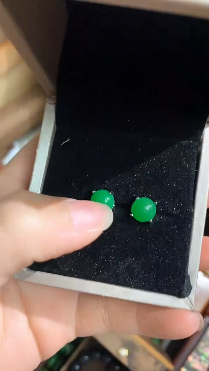 【闪购商品】翡翠耳钉未镶嵌德诚精品专属摆件
