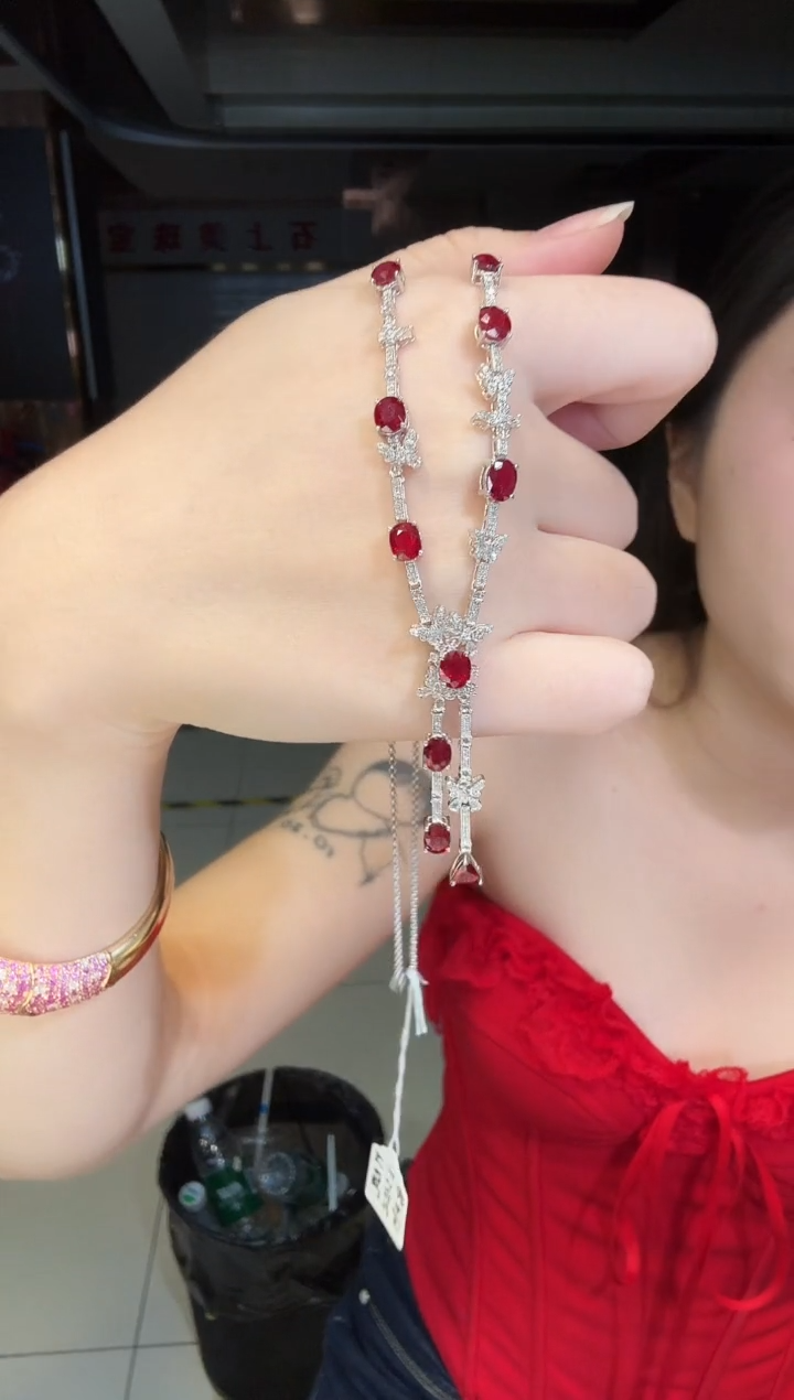 铂Pt950镶嵌项链红宝石5.50ct