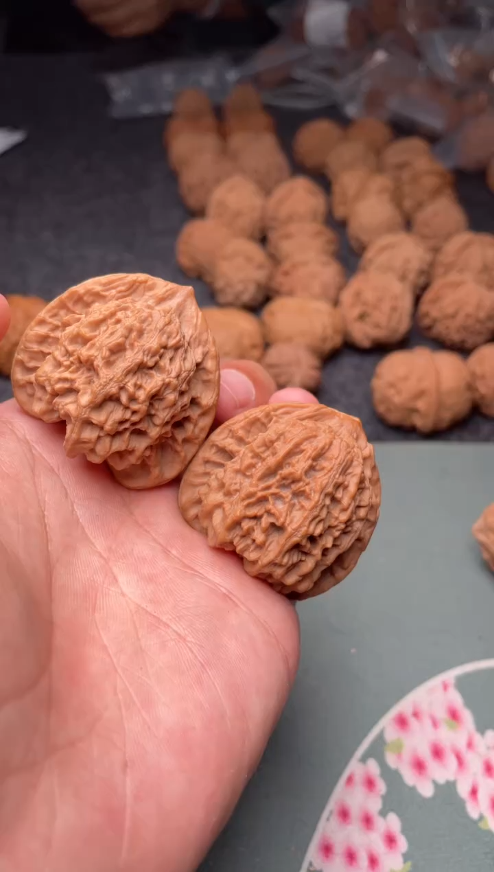 把件文玩核桃a116  观音肚  42尺