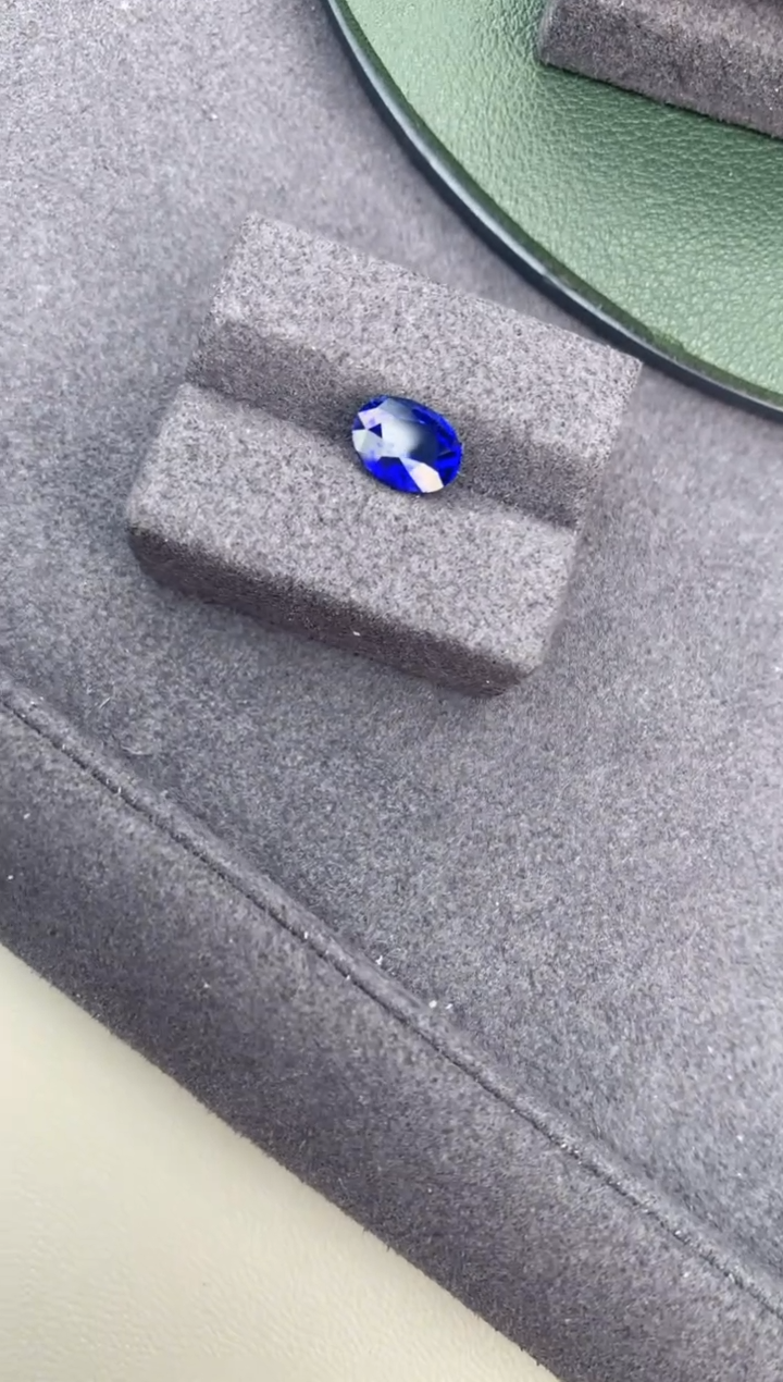 【闪购商品】蓝宝石裸石未镶嵌1.5ct皇家蓝