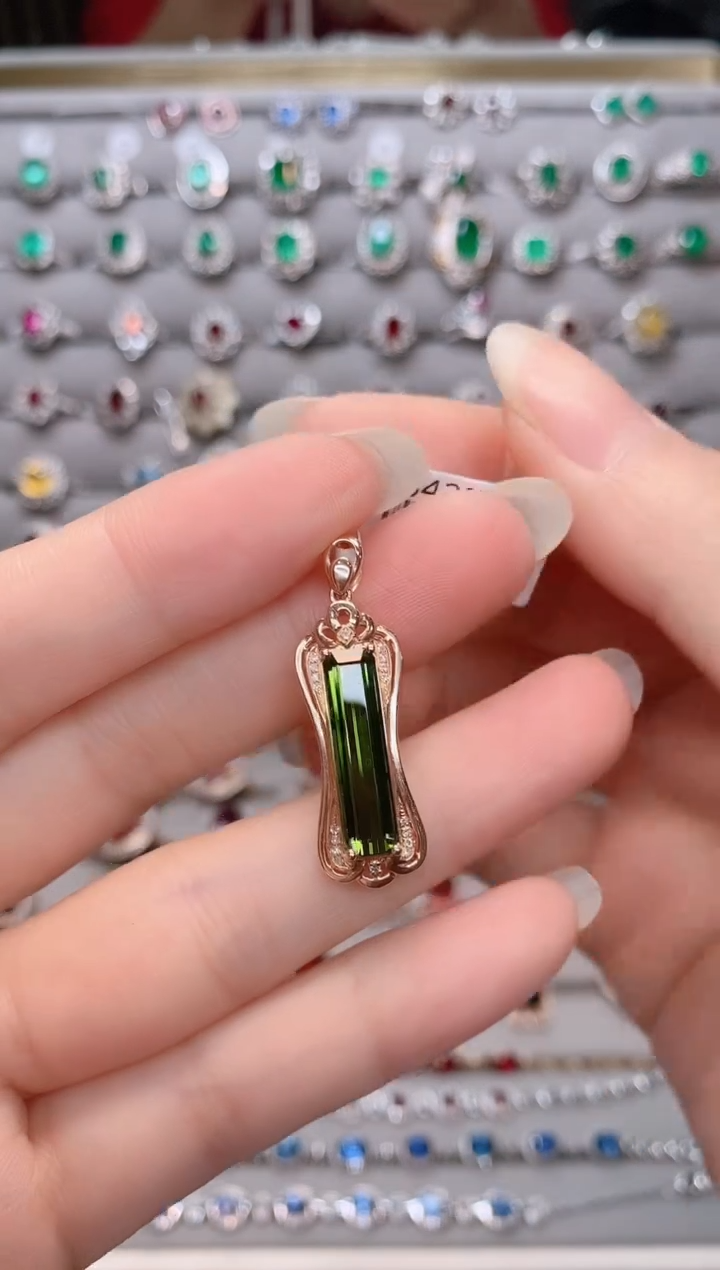 【闪购商品】碧玺18K金吊坠18K金镶嵌1