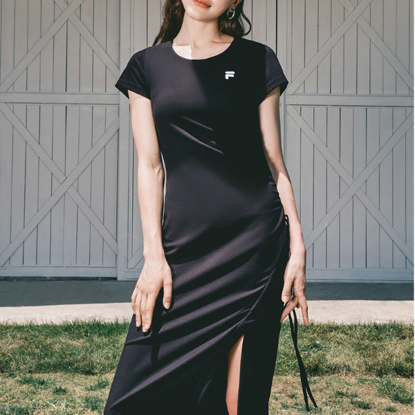 斐乐潮牌【爆款断码】收腰显瘦夏女气质开衩长款连衣裙T11W533318