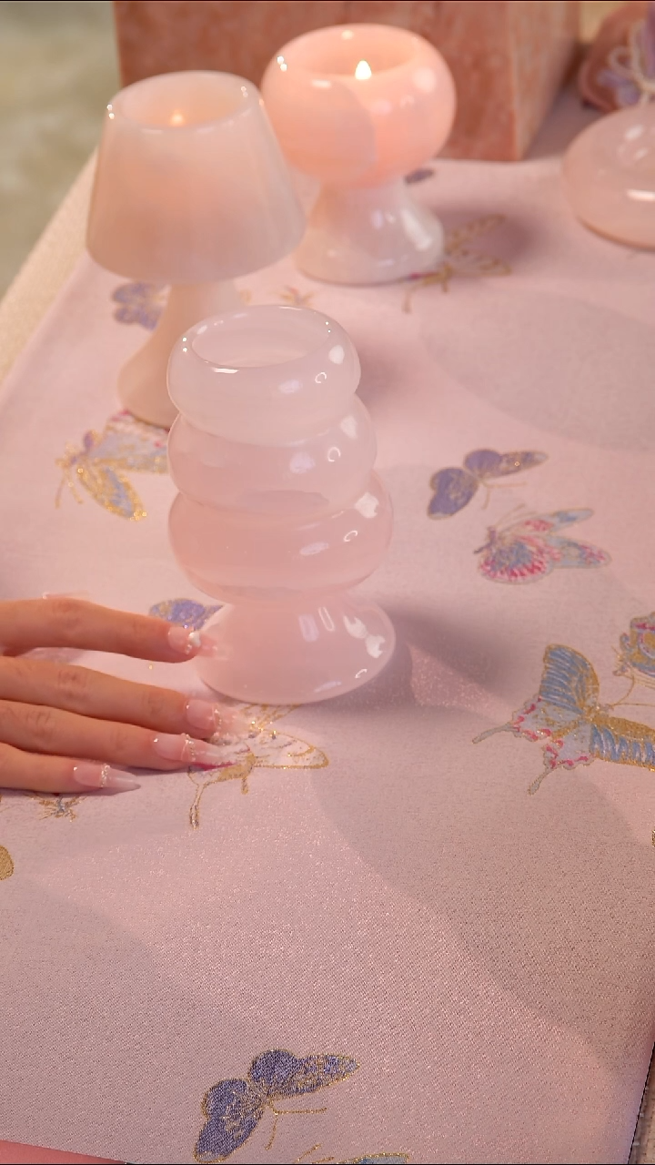 奢石 粉玉花器 如图