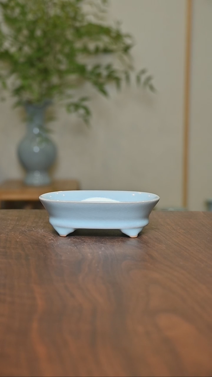 其他微瑕天青釉小水仙盆无款