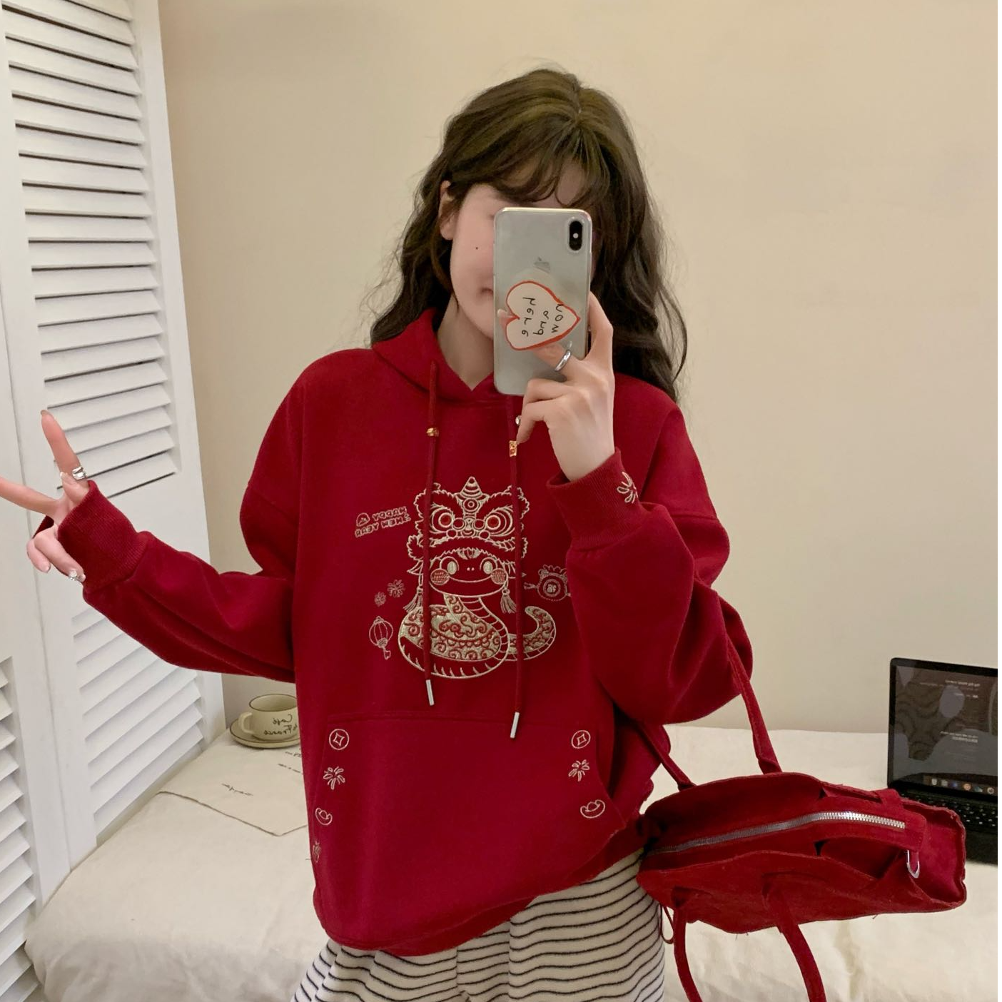 25春季新款【金蛇闹新春刺绣连帽卫衣】百搭休闲减龄大气