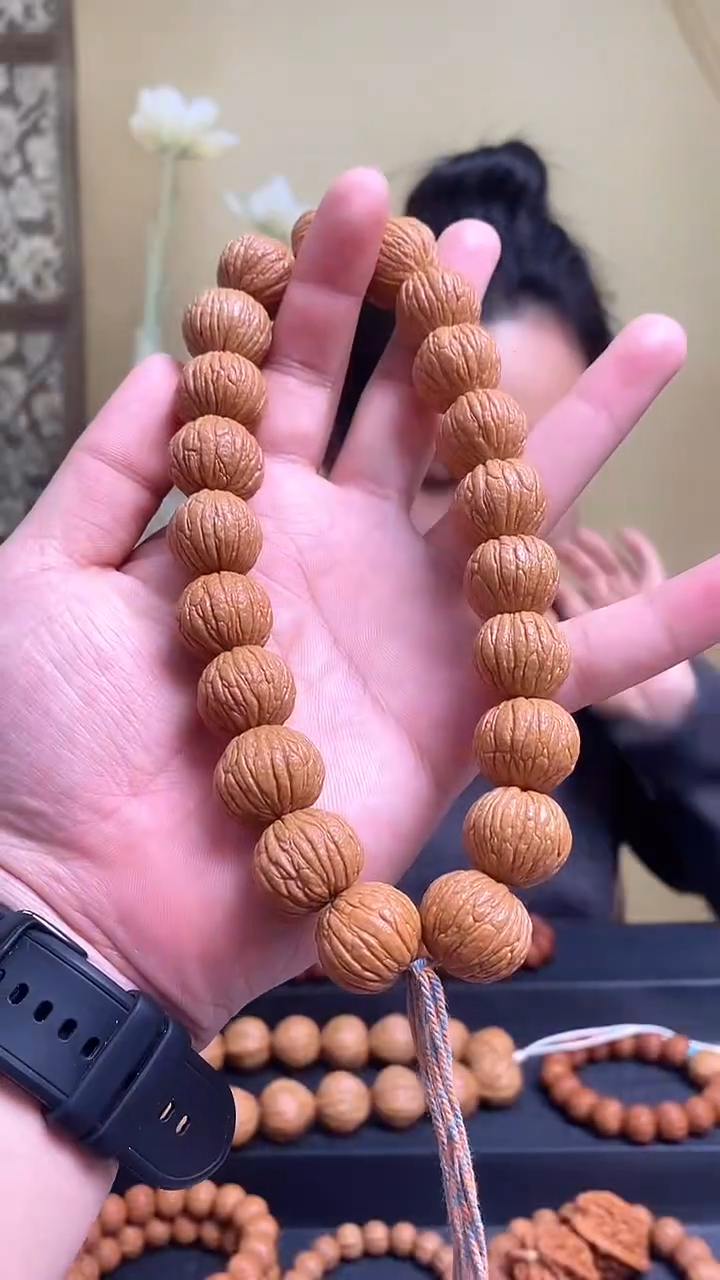 手串猴头核桃20大手持  21颗籽 
