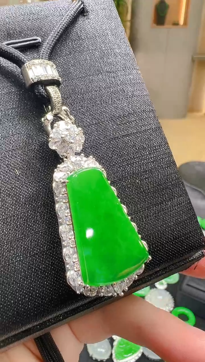 吊坠(不含链)未镶嵌翡翠天然A货翡翠多样性发一