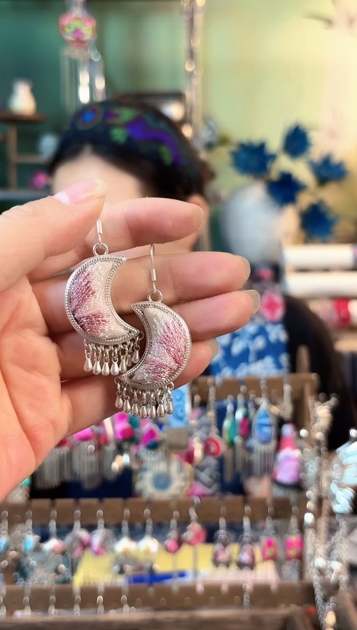 织绣彩云南阁非遗老绣608