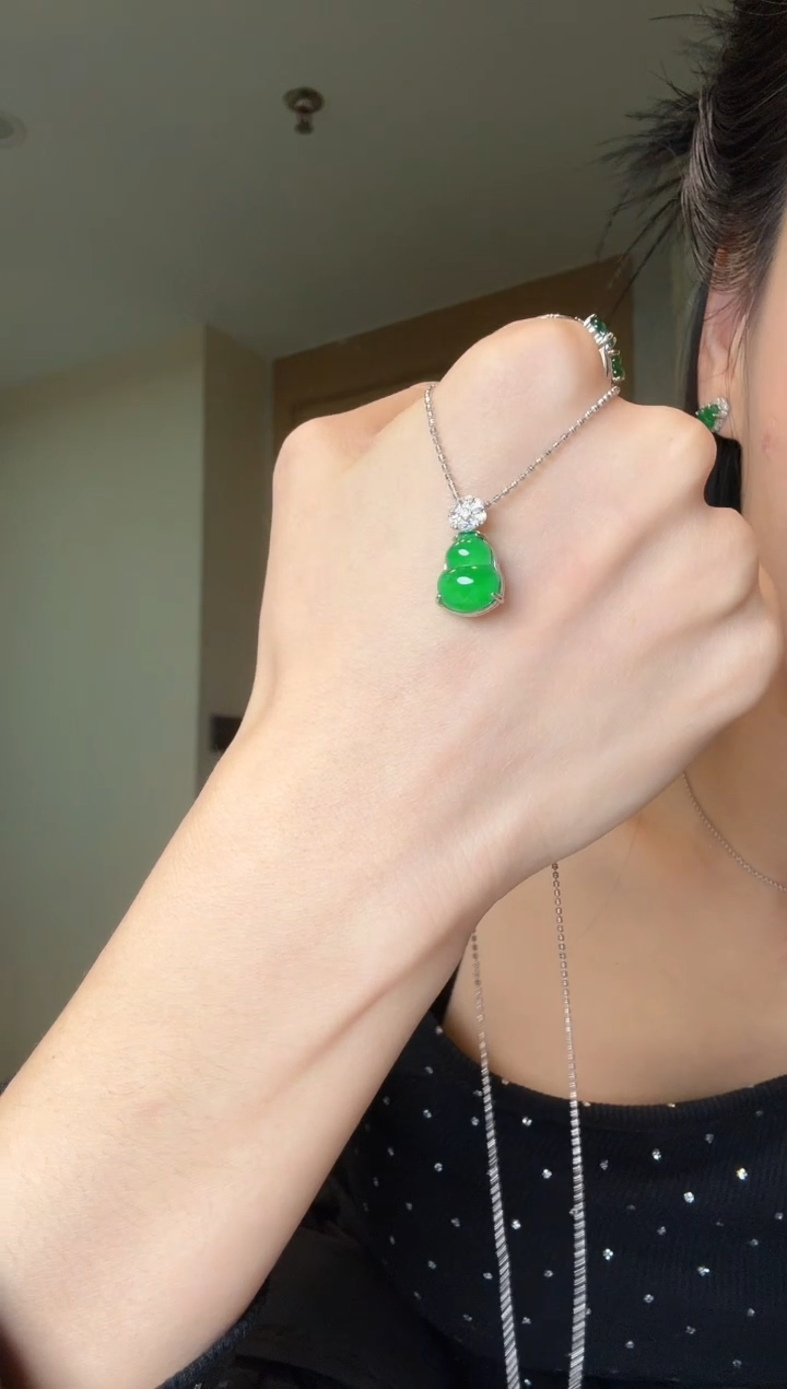 【闪购商品】翡翠吊坠(不含链)银S925镶嵌天然翡翠吊坠1