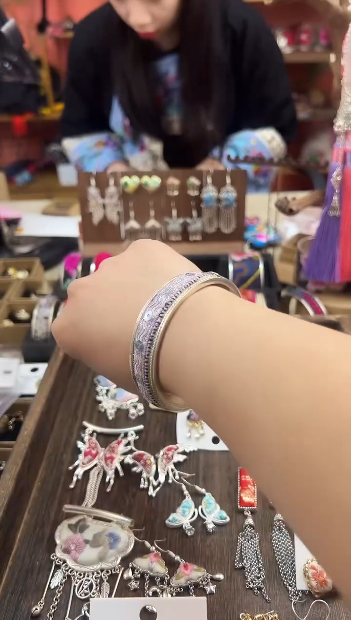 【闪购商品】织绣民族风老绣饰品267