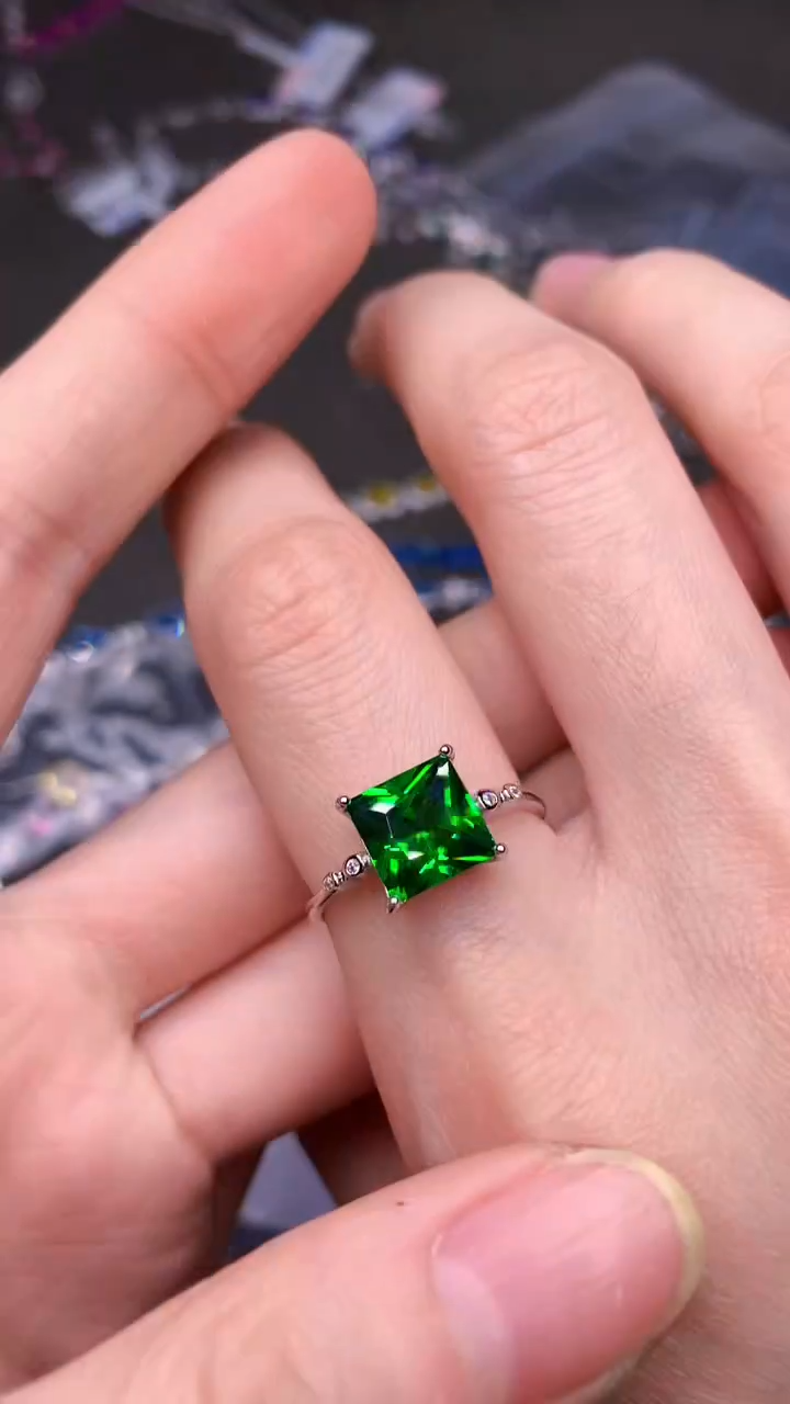 【闪购商品】透辉石戒指银S925镶嵌.......