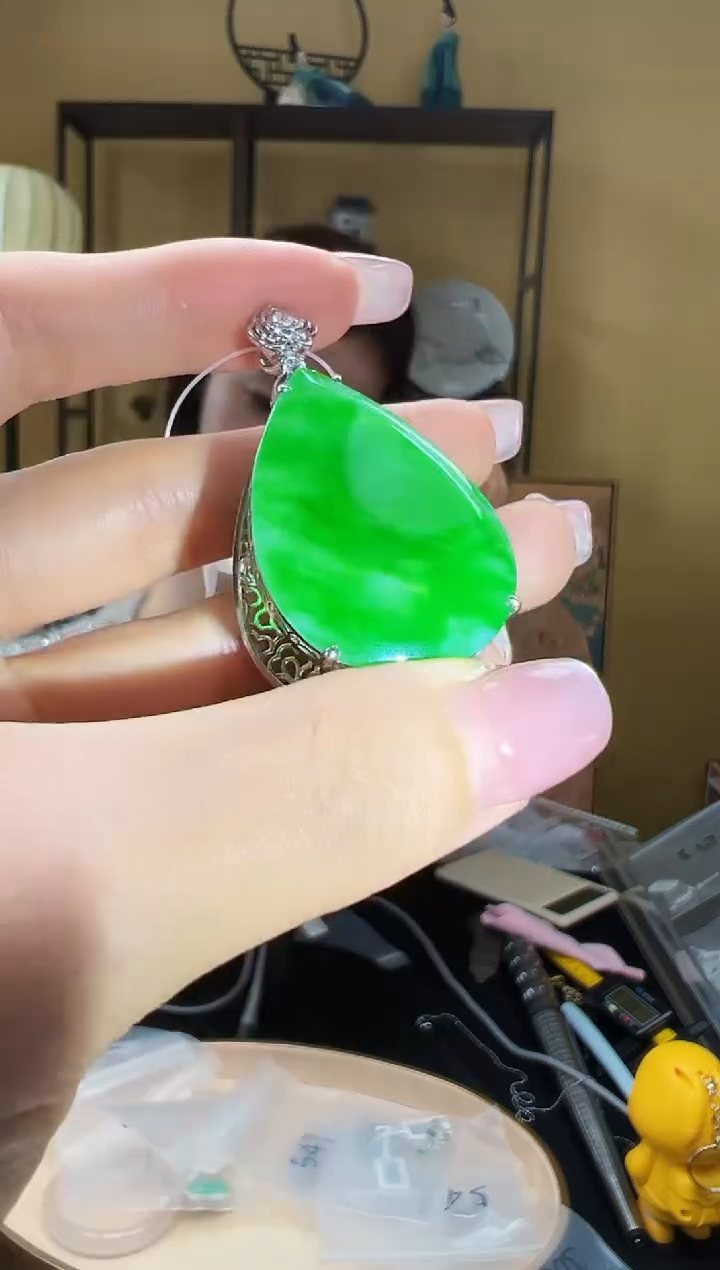 【闪购商品】翡翠颈饰18K金镶嵌DFZ0202-558