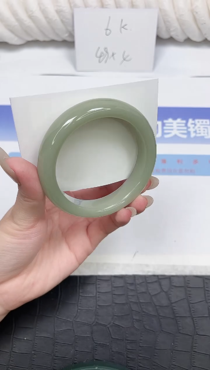 未镶嵌手镯石英质玉34-60.4