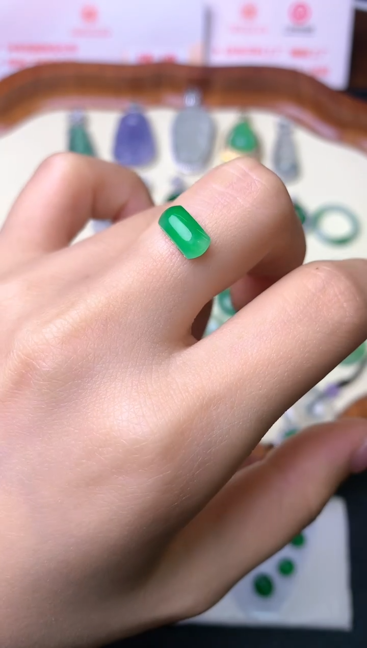 【闪购商品】定制翡翠未镶嵌裸石（镶嵌定制）