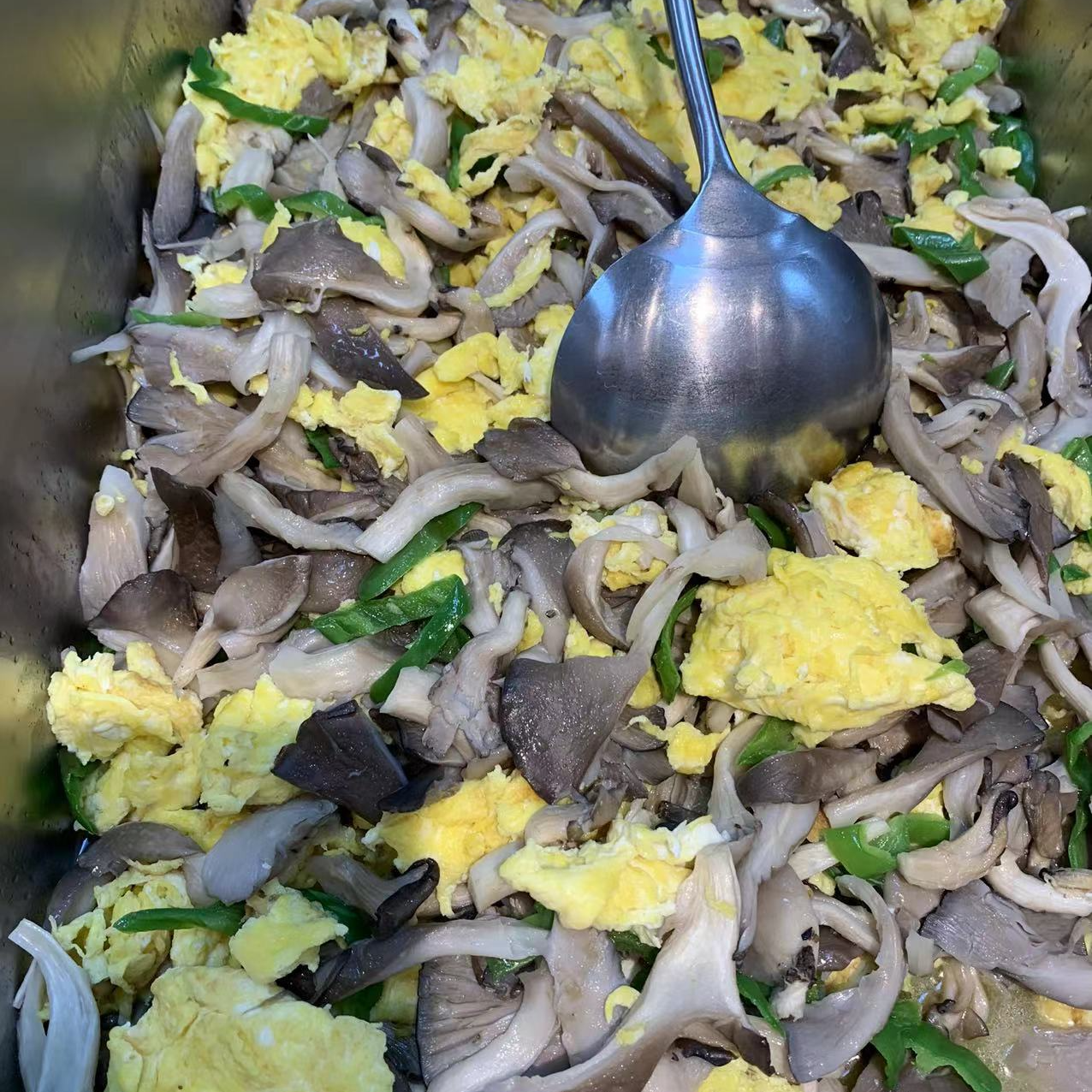 家常菜，猪肚菌炒鸡蛋