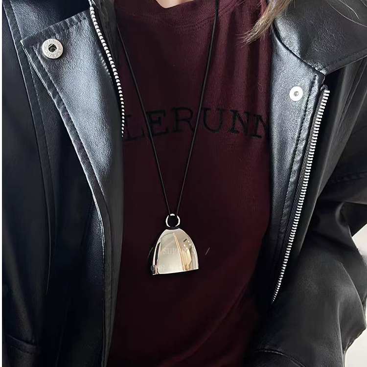 钛钢项链 半月项链【薇薇绮】小众设计感半月金属项链 D410