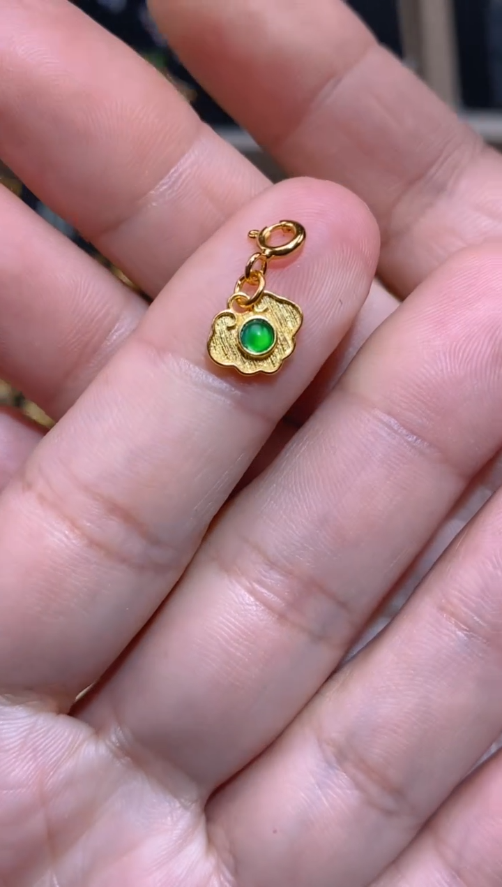 【闪购商品】翡翠颈饰银S925镶嵌万能扣