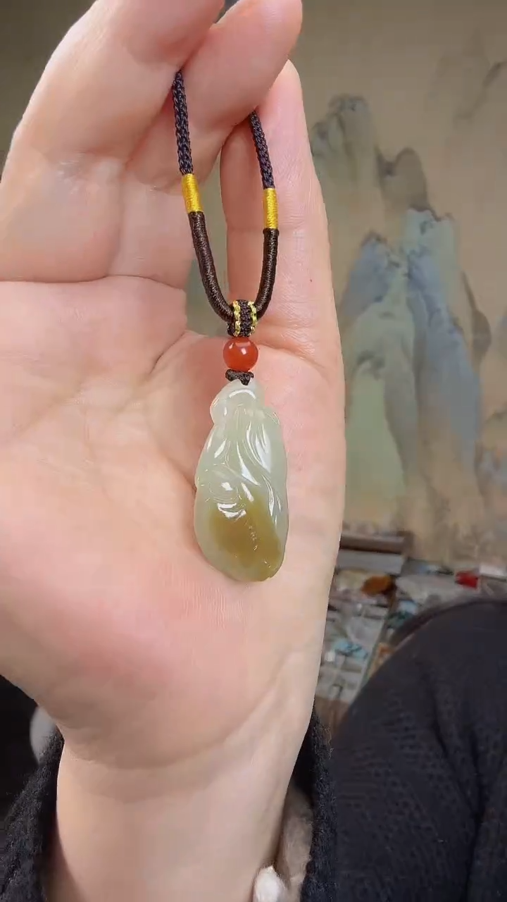 颈饰未镶嵌和田玉.