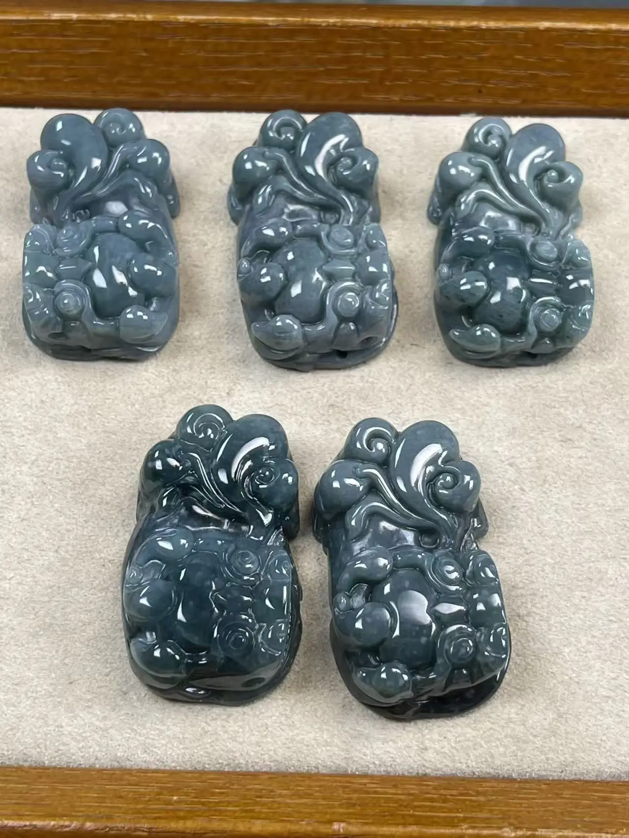 天然A货翡翠貔貅吊坠@@JYYWL00090（多样性发其一）