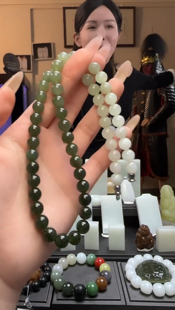 【闪购商品】和田玉晴水渐变圆珠未镶嵌妈妈链