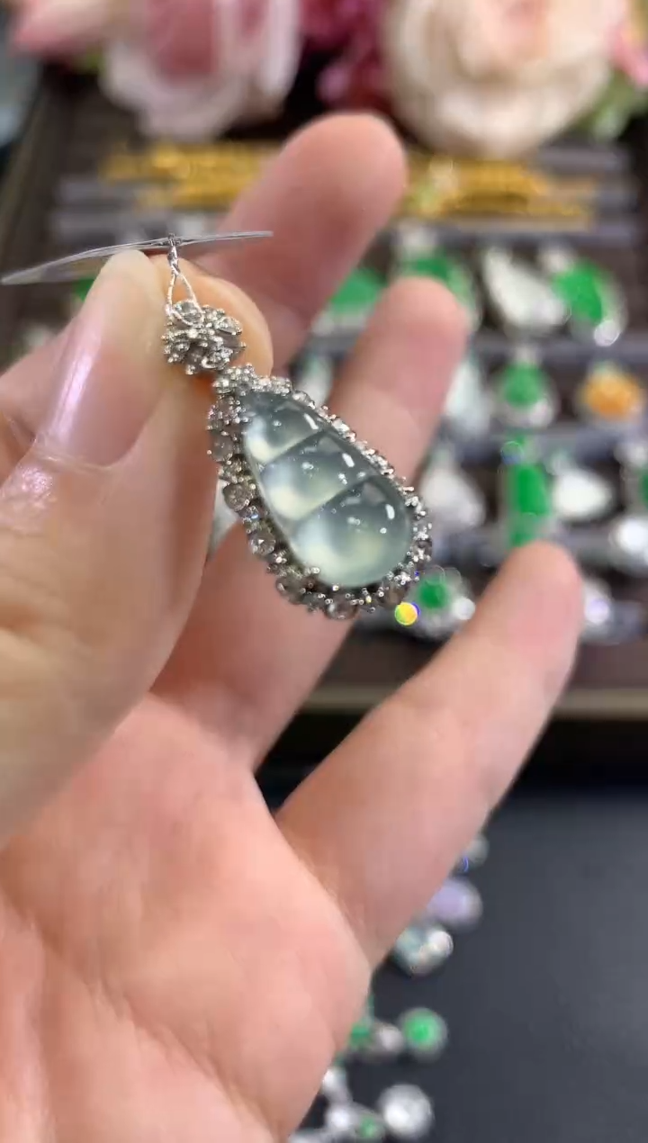 吊坠(不含链)18K金镶嵌翡翠b77   