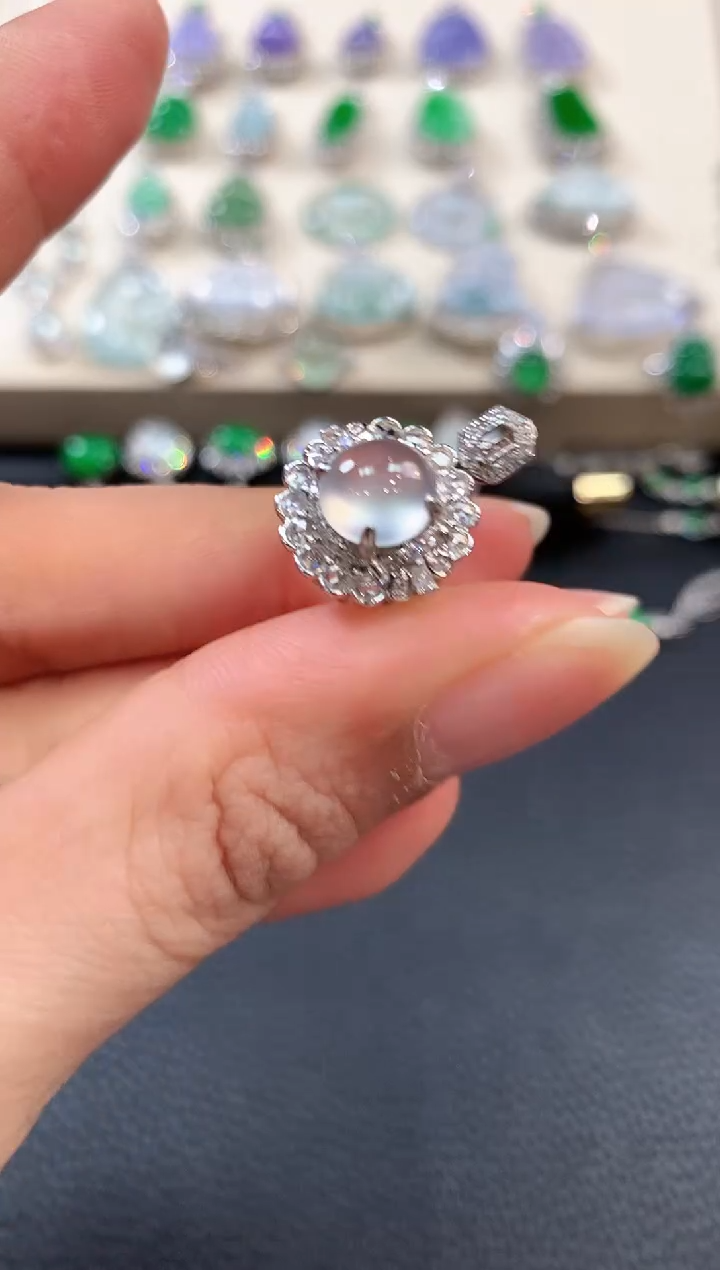 【闪购商品】翡翠戒指18K金镶嵌b116     