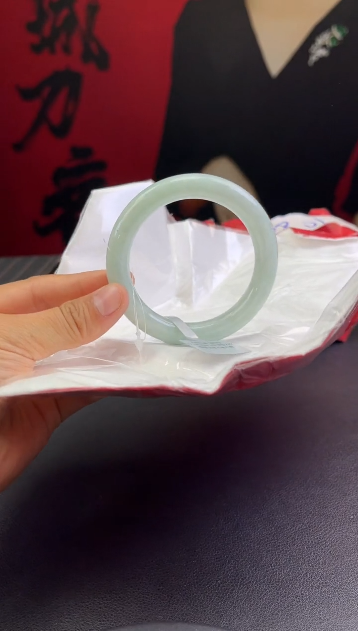 【闪购商品】翡翠手镯未镶嵌翡翠手镯1