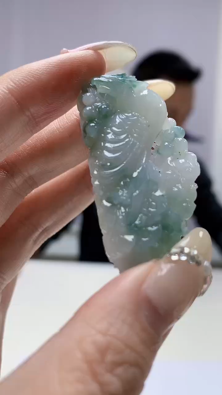 【闪购商品】定制翡翠未镶嵌3916DD-毛货挂件50