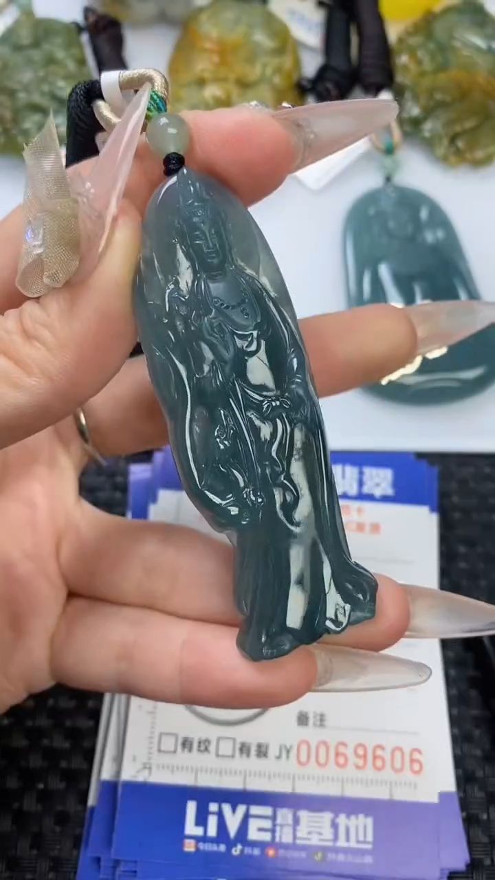 【闪购商品】翡翠颈饰未镶嵌1111111111111111