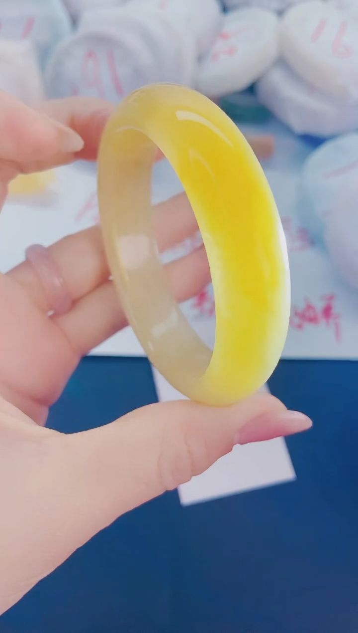 石英质玉手镯未镶嵌N115-56-57