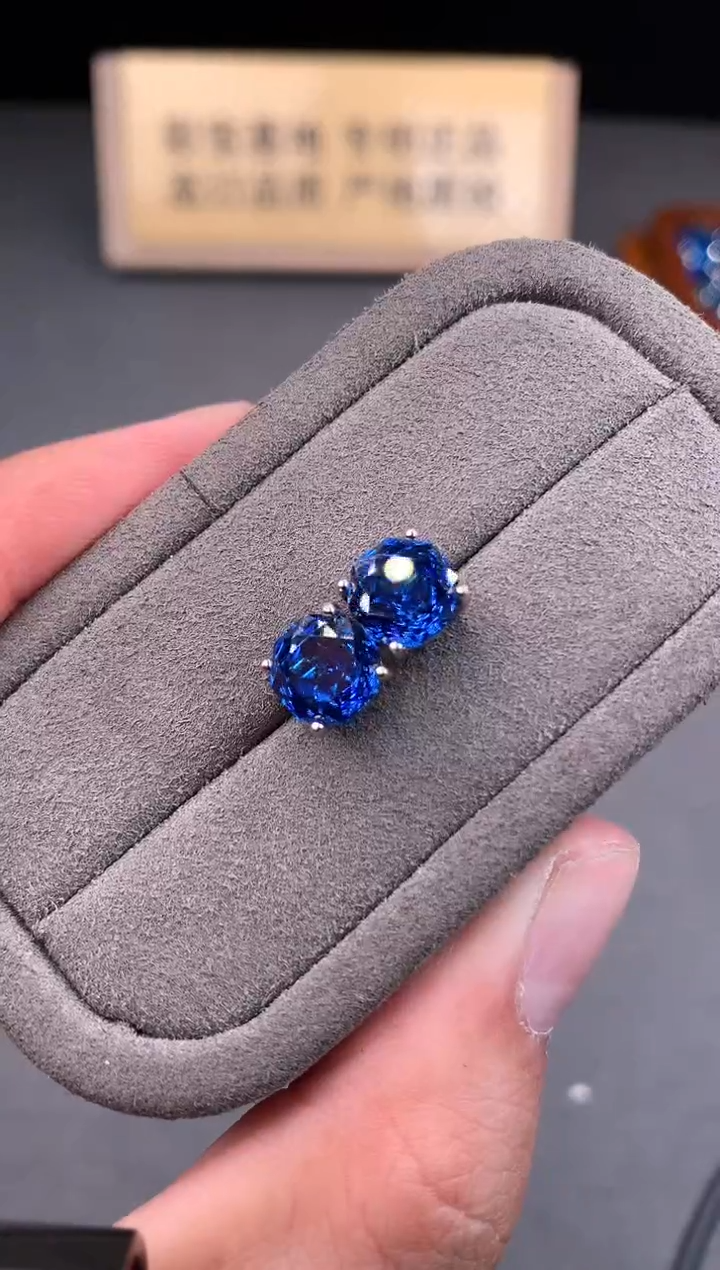 银S925镶嵌托帕石耳饰2222