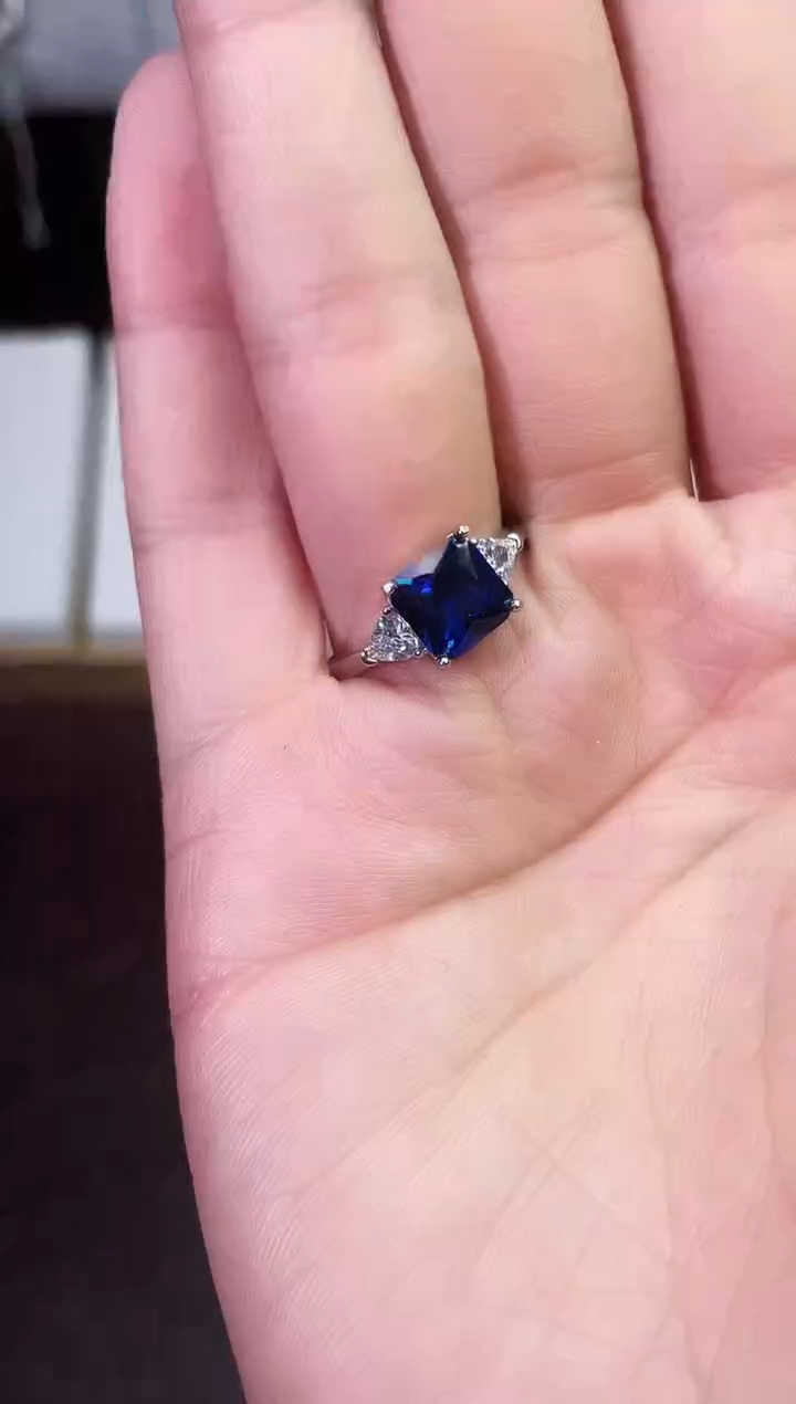 足铂镶嵌合成（培育）蓝宝石戒指/指环蓝宝戒指