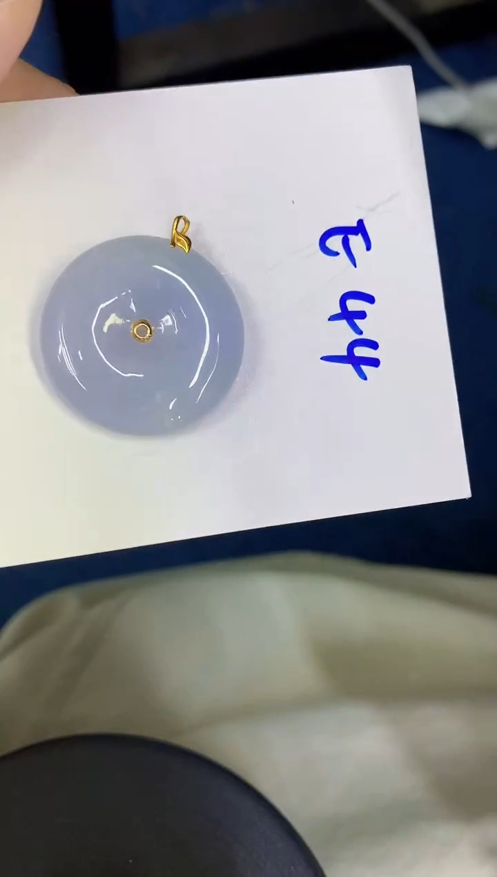 颈饰18K金镶嵌翡翠缅甸天然翡翠A货