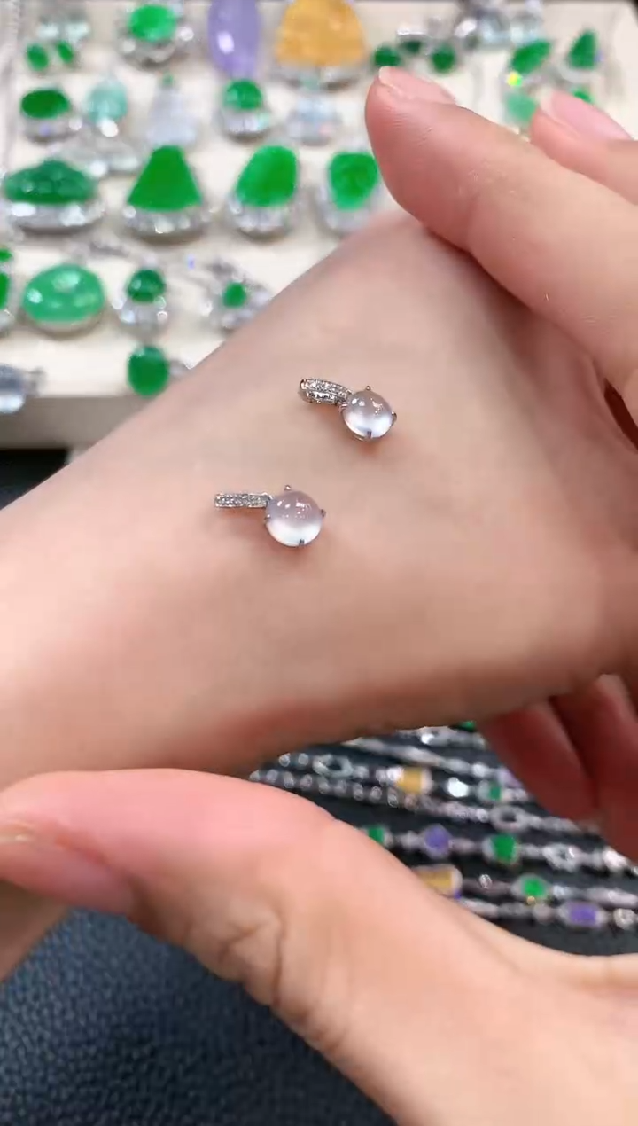 【闪购商品】翡翠吊坠(不含链)18K金镶嵌m1 多样性一件发货