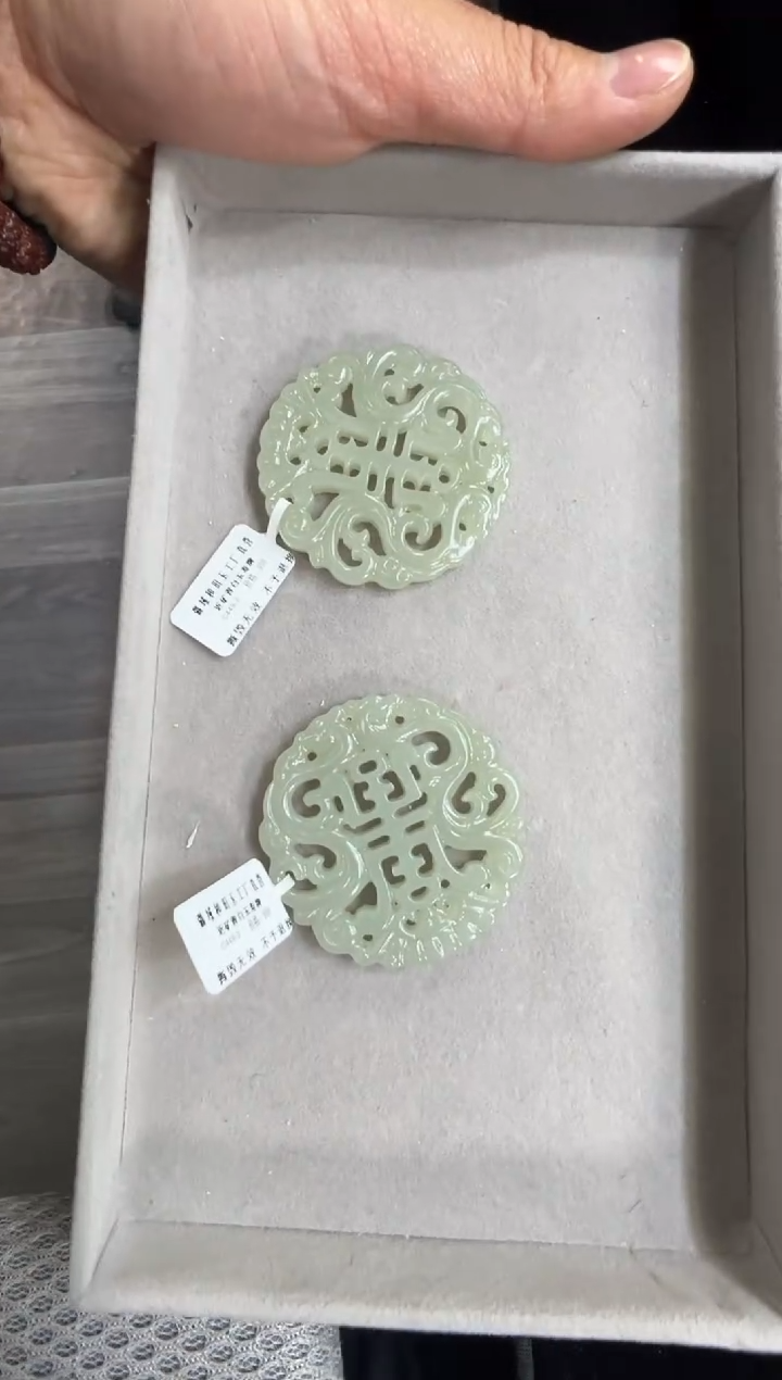 颈饰未镶嵌和田玉青白玉挂件多样性拍一发一