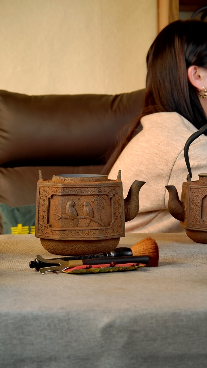 石*吉春堂铁壶111