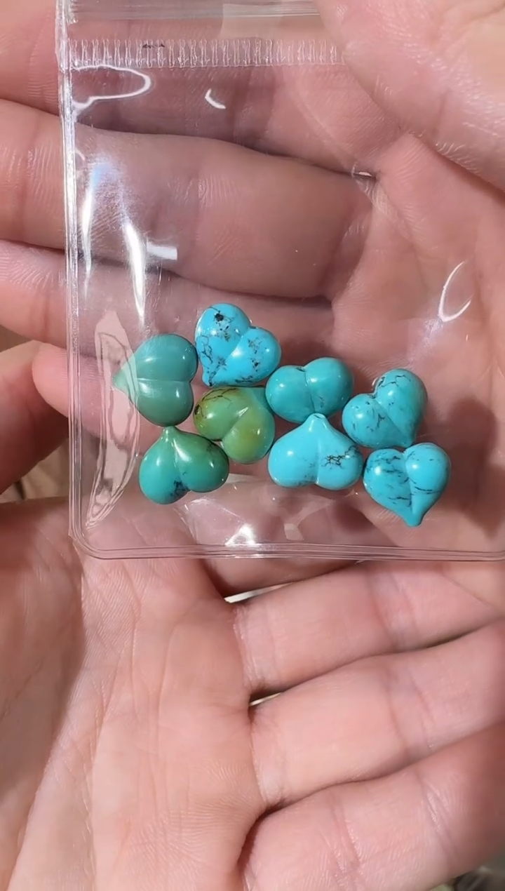 未镶嵌绿松石裸石（1粒）天然绿松石屁桃爱心通孔裸石多样性发一