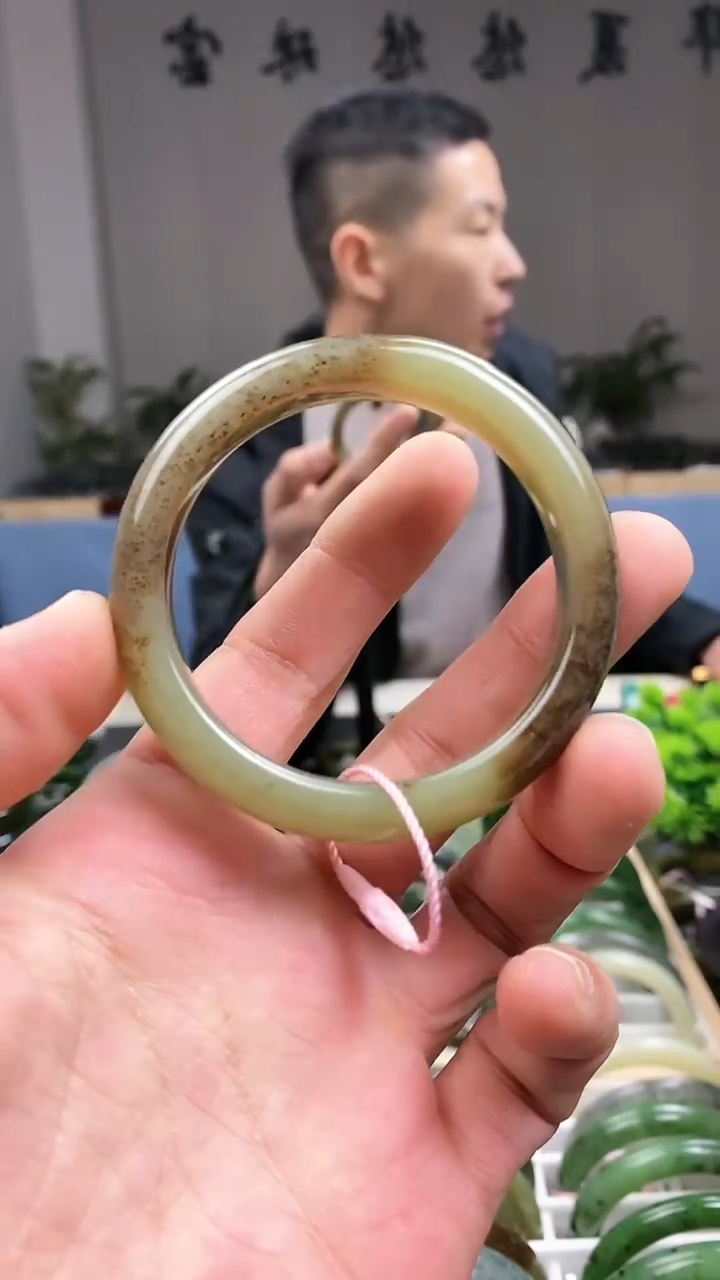【闪购商品】和田玉手镯未镶嵌53.4