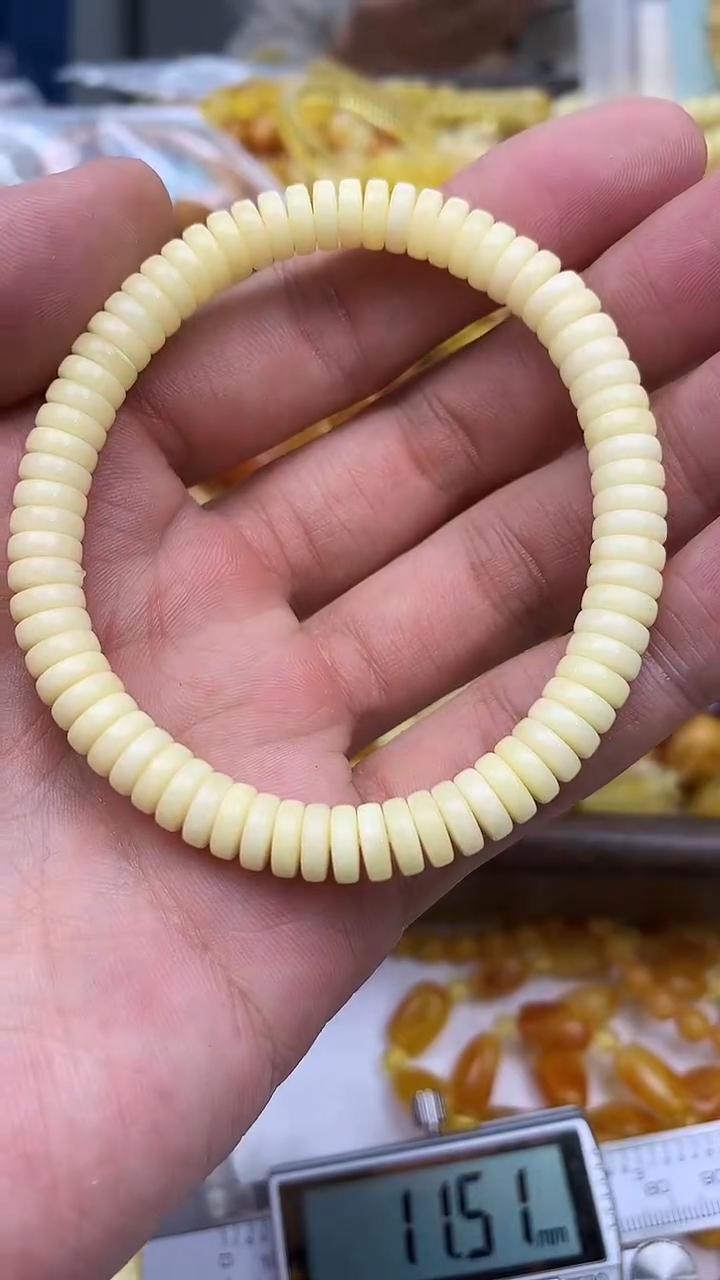 裸石蜜蜡未镶嵌手串卡7