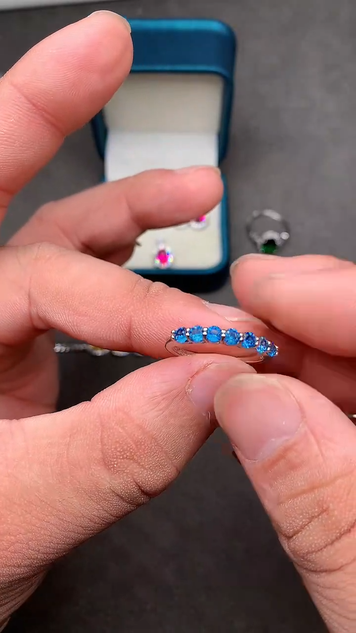 【闪购商品】海蓝宝石戒指银S925镶嵌·······