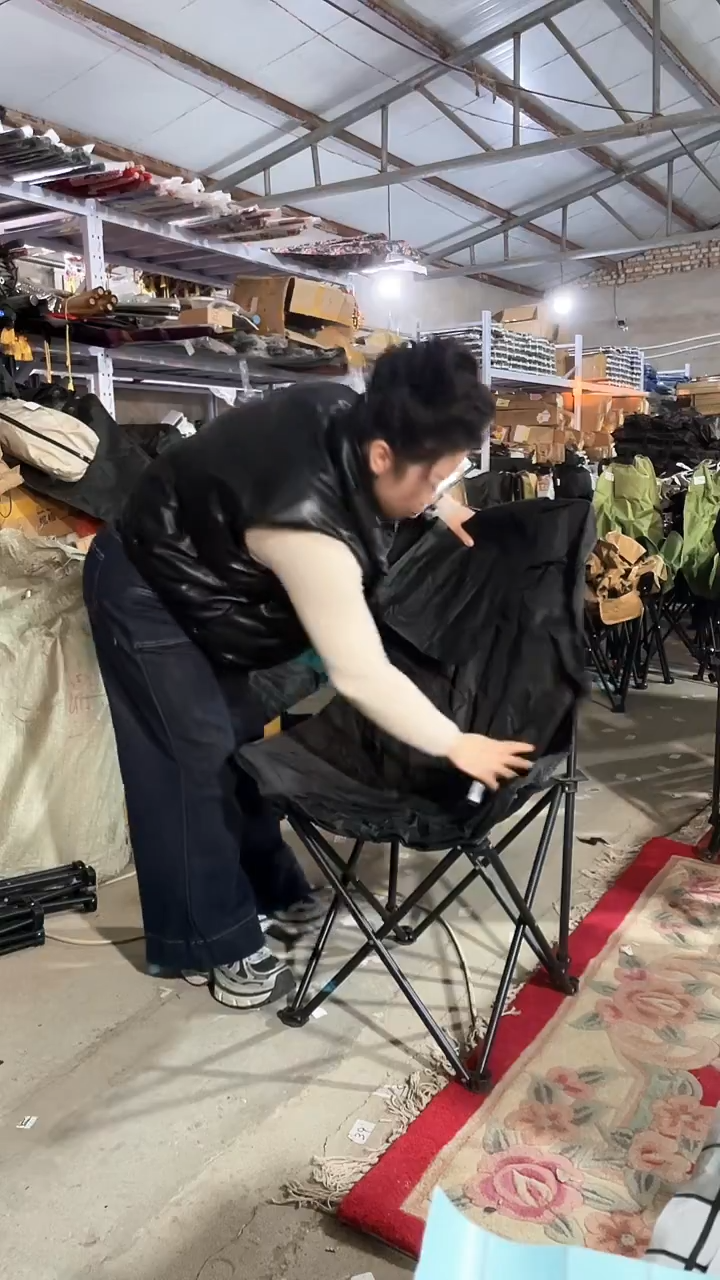铁瑕疵不售后椅子 39