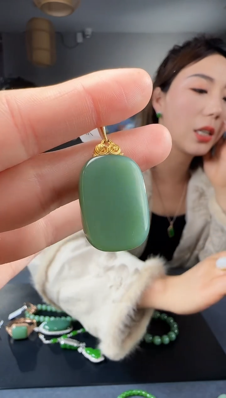 【闪购商品】和田玉18K金镶嵌吊坠(不含链)1