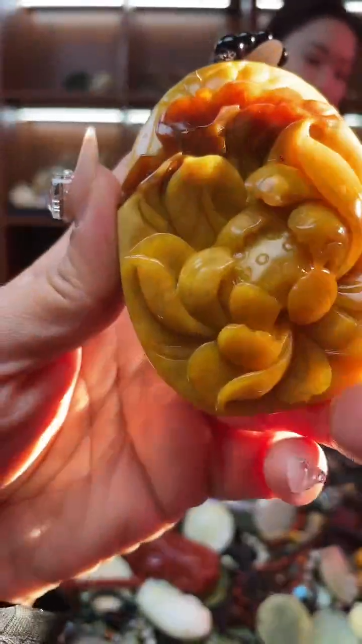 未镶嵌蛇纹石玉手把     