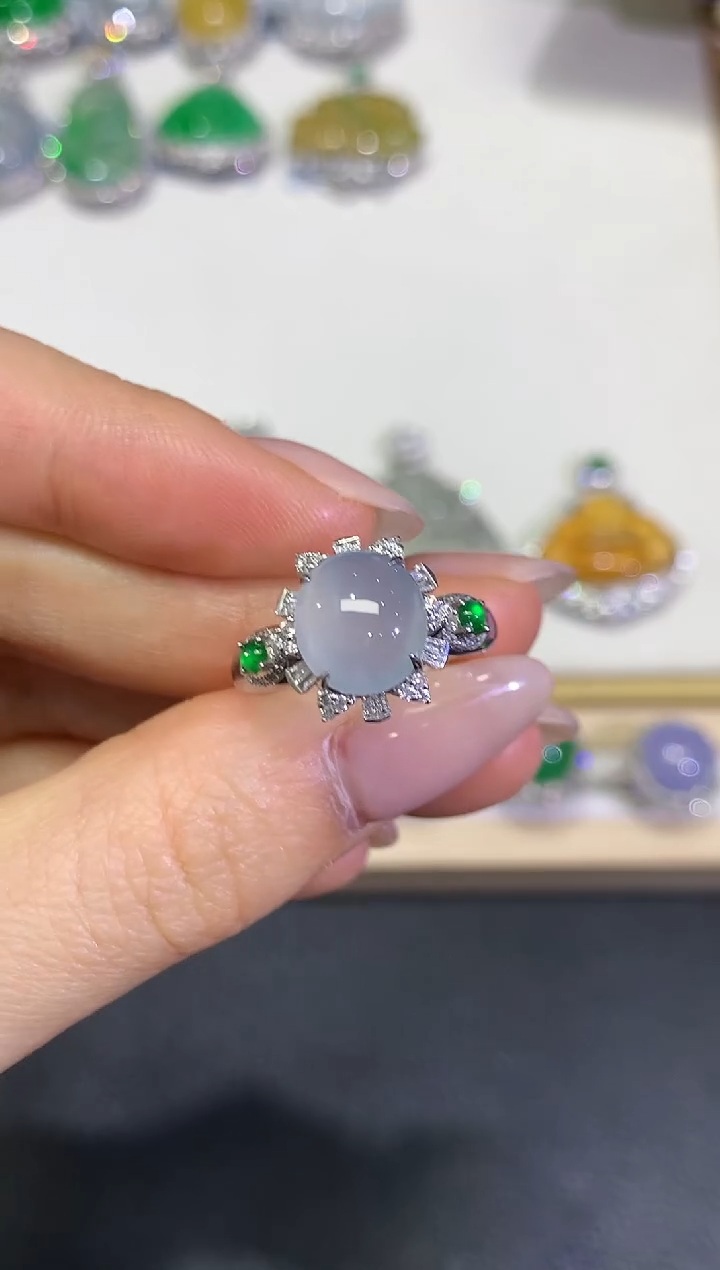 【闪购商品】翡翠颈饰18K金镶嵌团购111