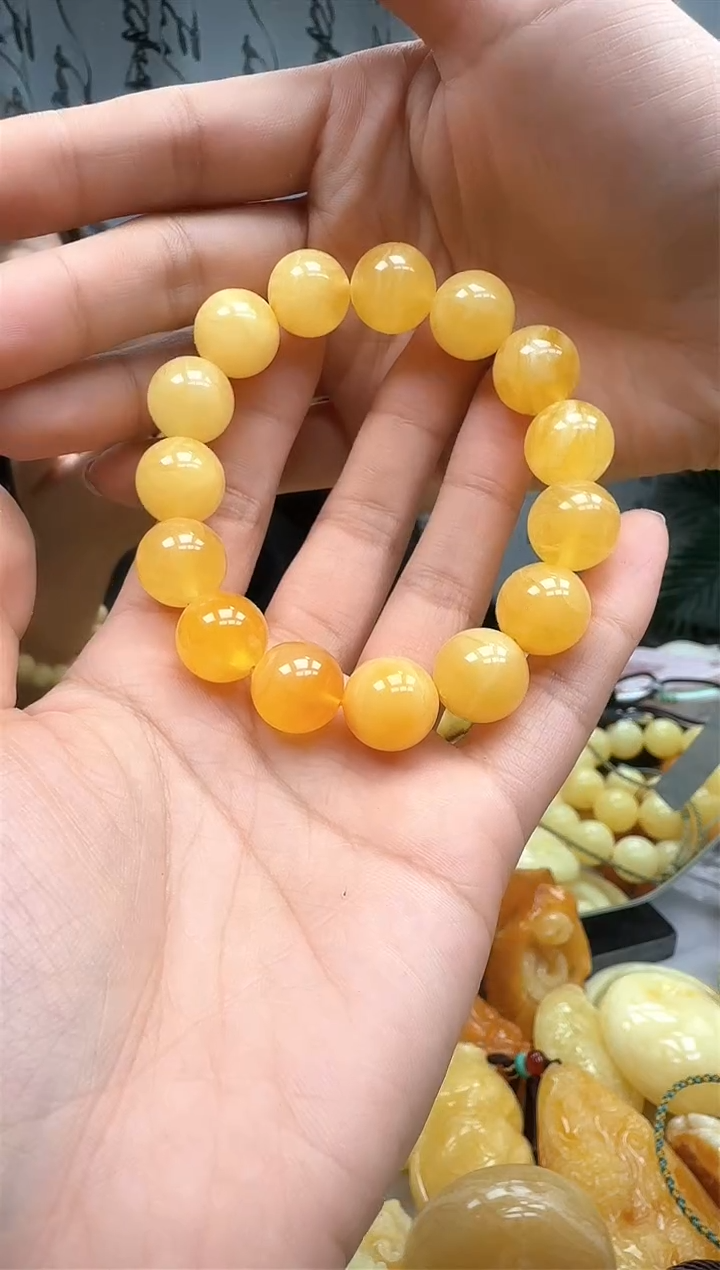 【闪购商品】琥珀裸石未镶嵌手串