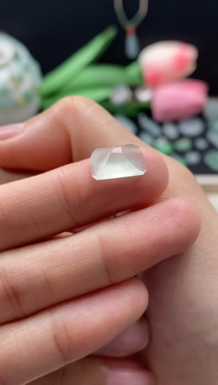 【闪购商品】翡翠颈饰未镶嵌翡翠高冰随型