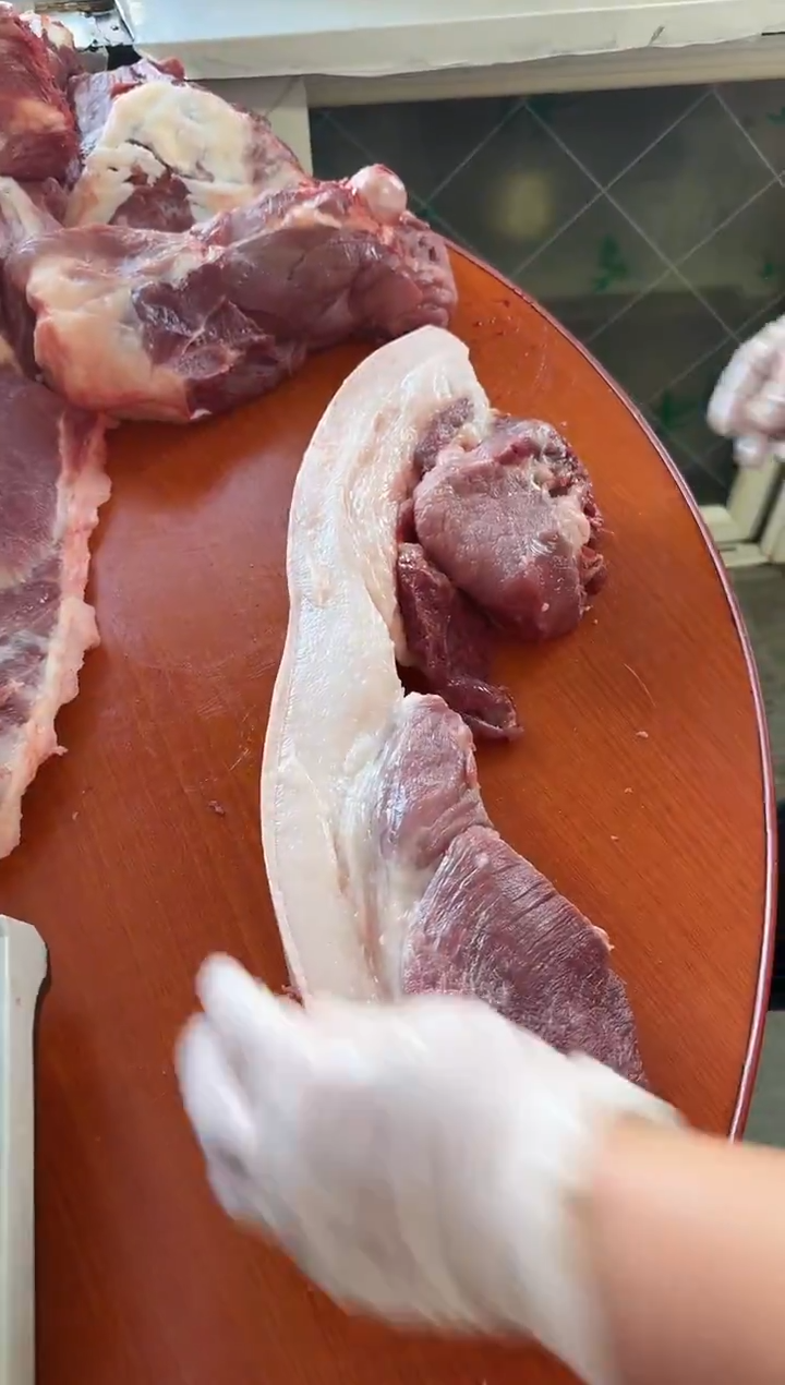 中国大陆180食用农产品快****A猪前漕肉2.38快乐人生