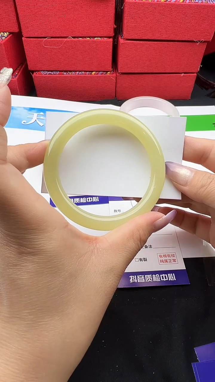 未镶嵌手镯石英质玉圈口 