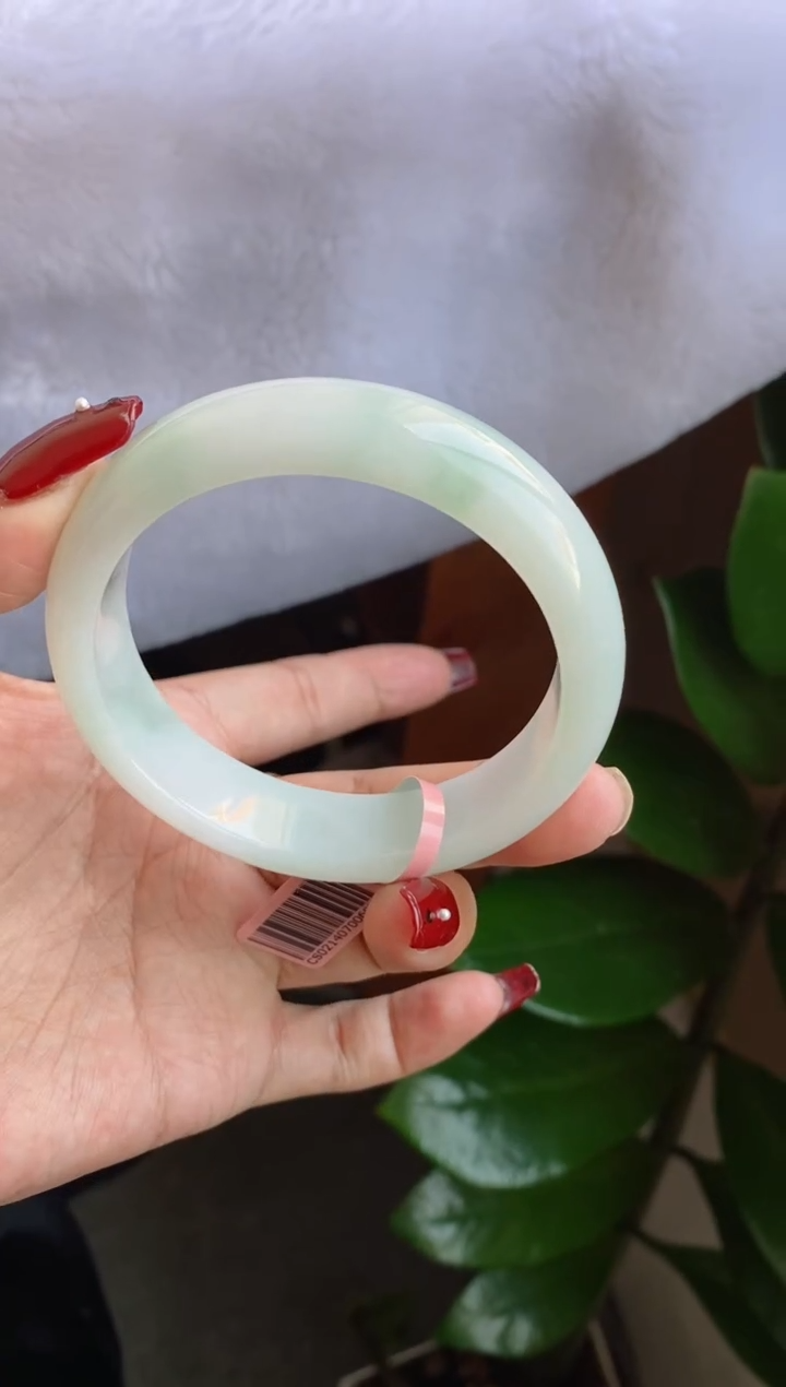 【闪购商品】翡翠手镯未镶嵌（宽版好润晴底）31号